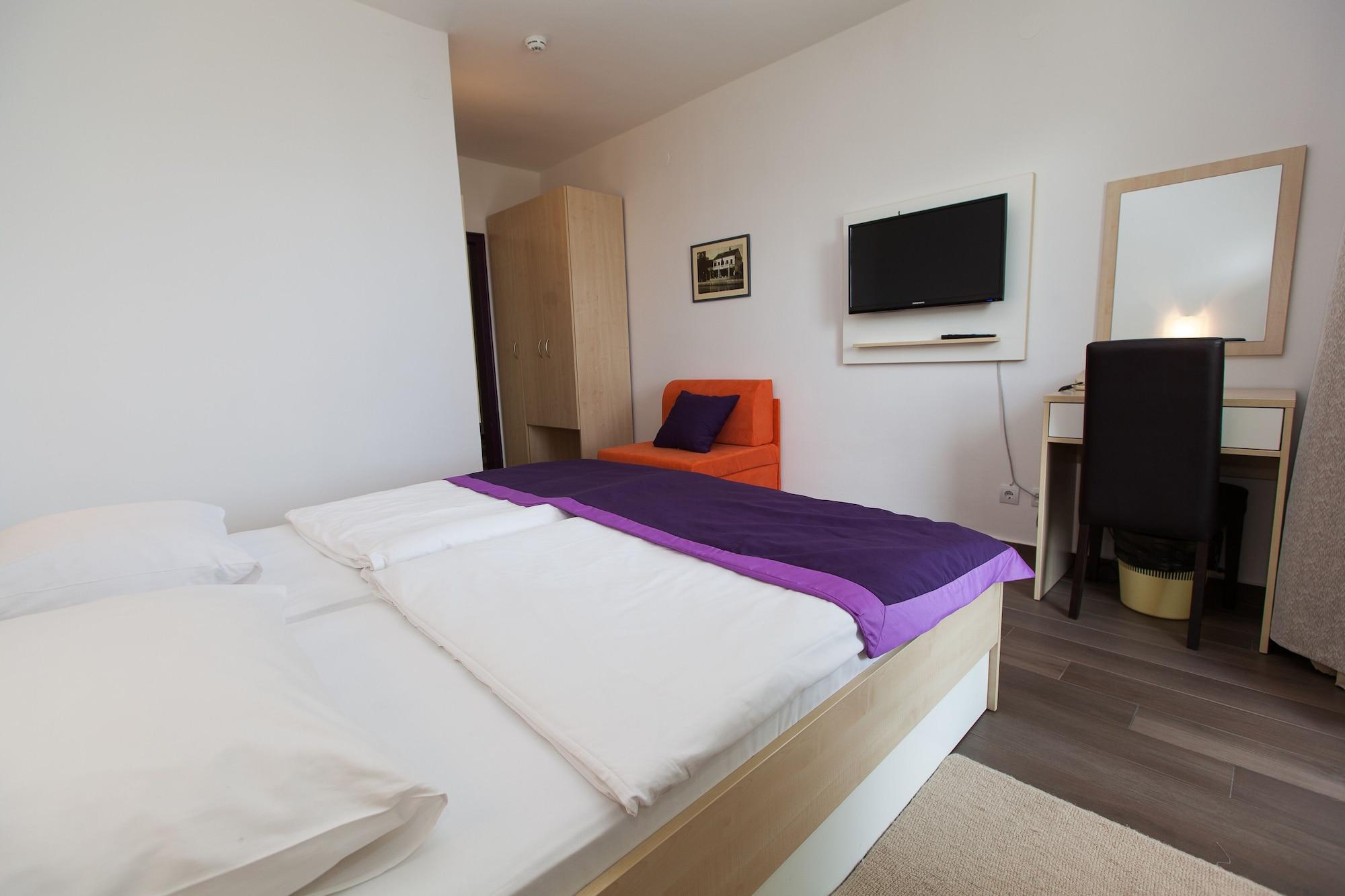 Hotel Slaven Selce Bagian luar foto