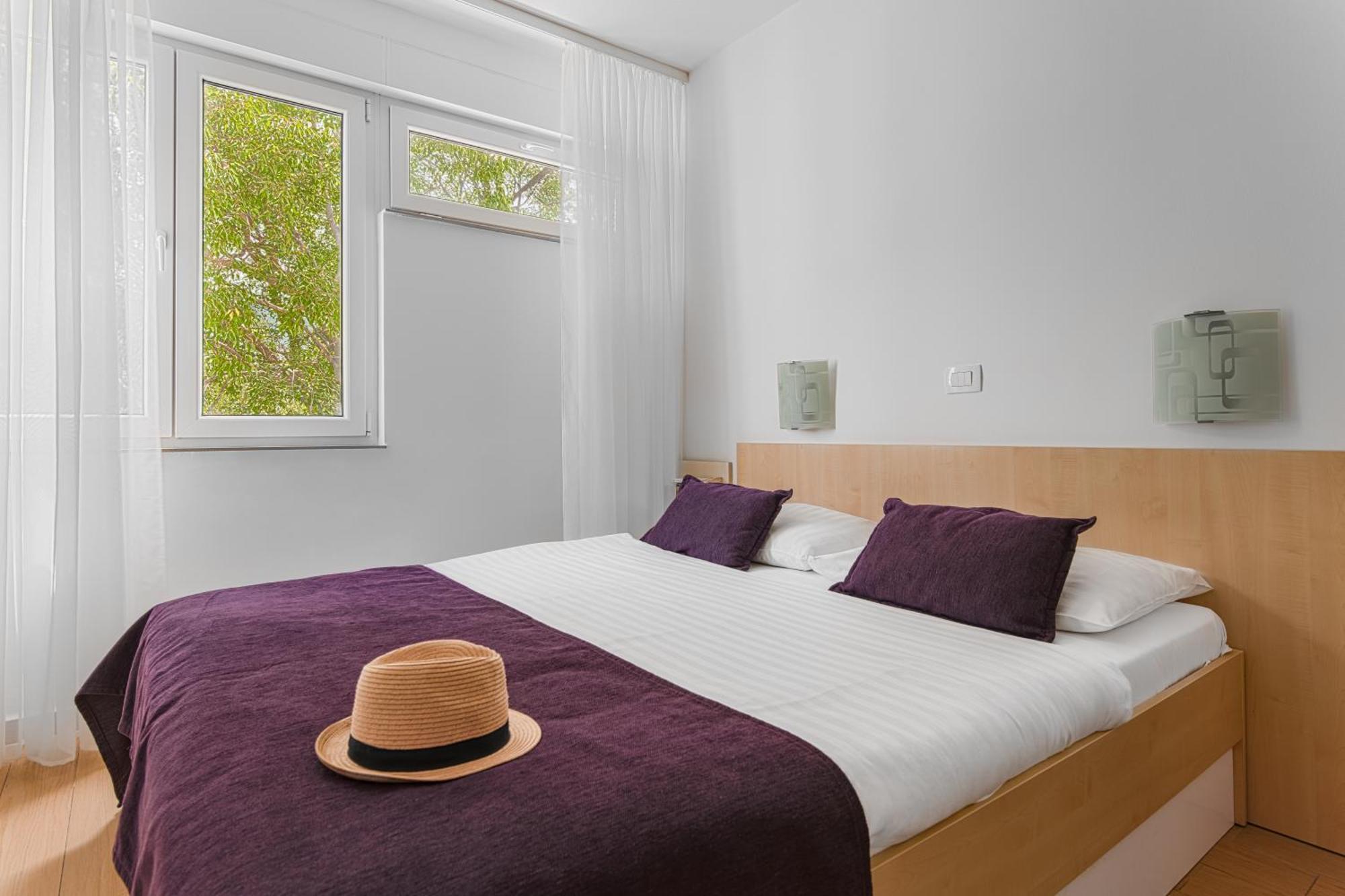 Hotel Slaven Selce Bagian luar foto