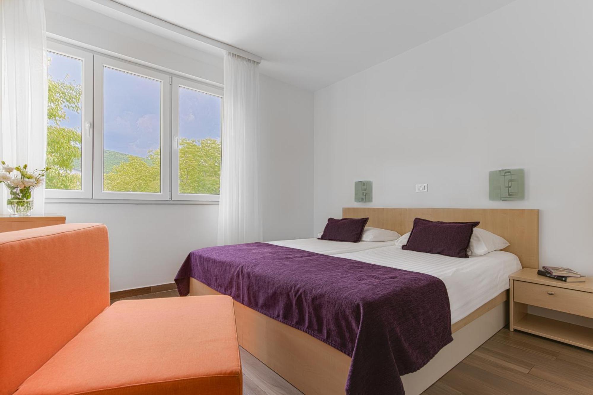 Hotel Slaven Selce Bagian luar foto