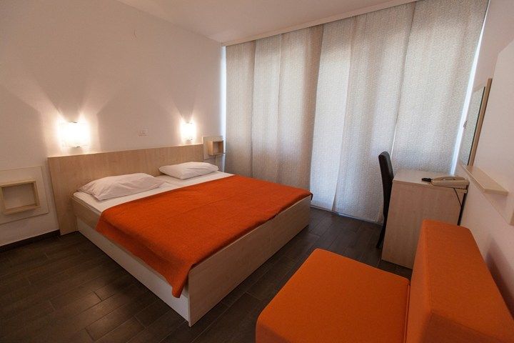 Hotel Slaven Selce Bagian luar foto